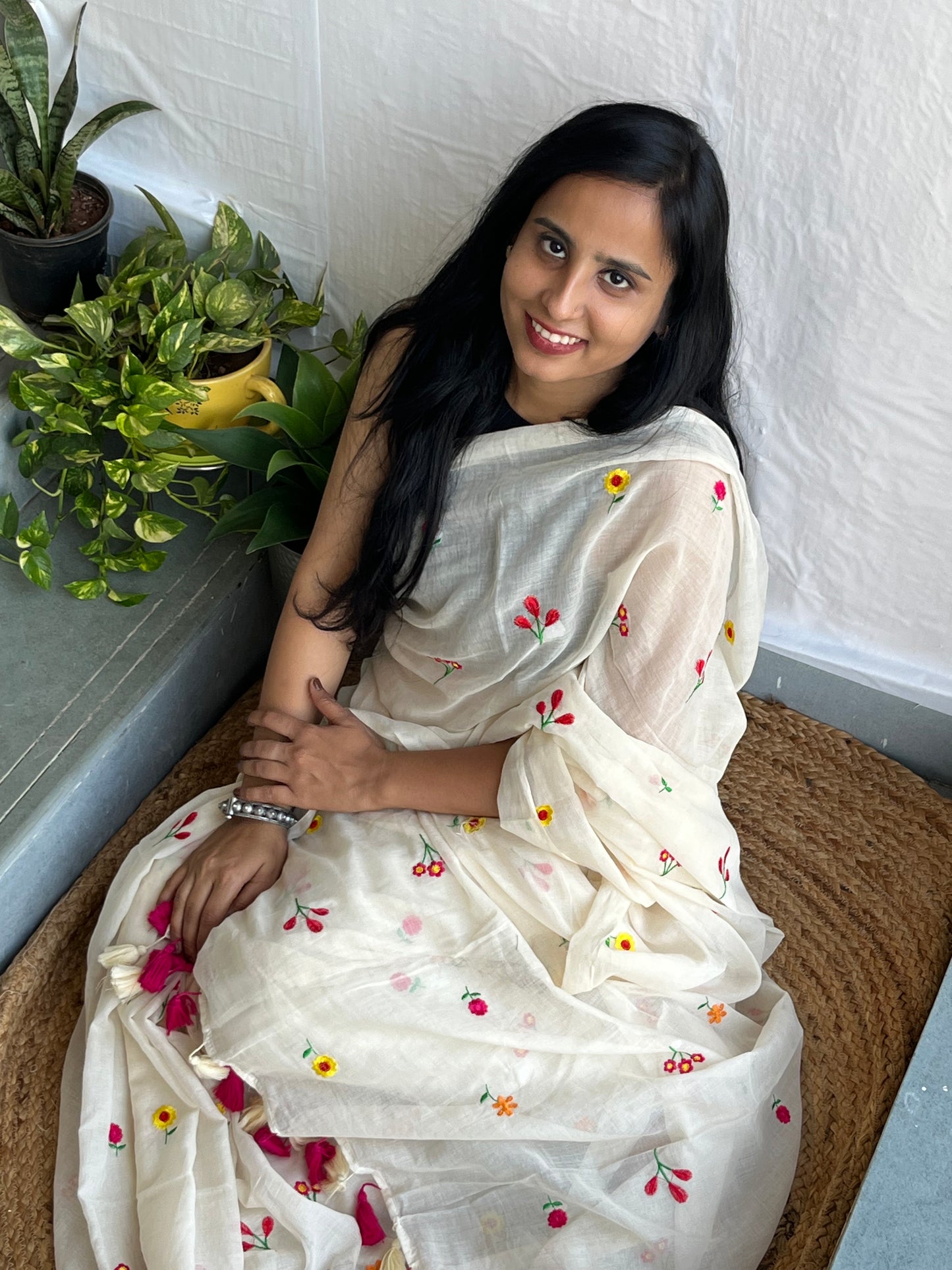 Kusum l Embroidered Mul Cotton Saree