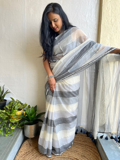 Dharini | Grey and off white mul cotton saree