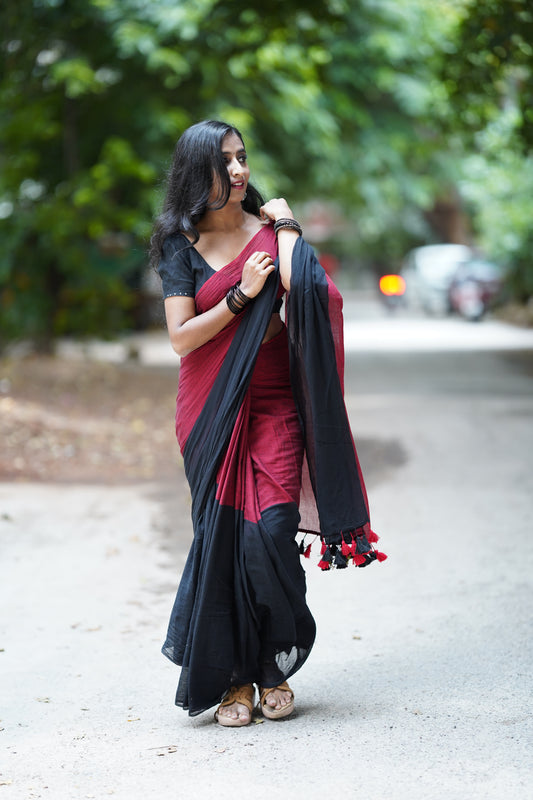 Sanyukta l Maroon And Black Mul Cotton Saree