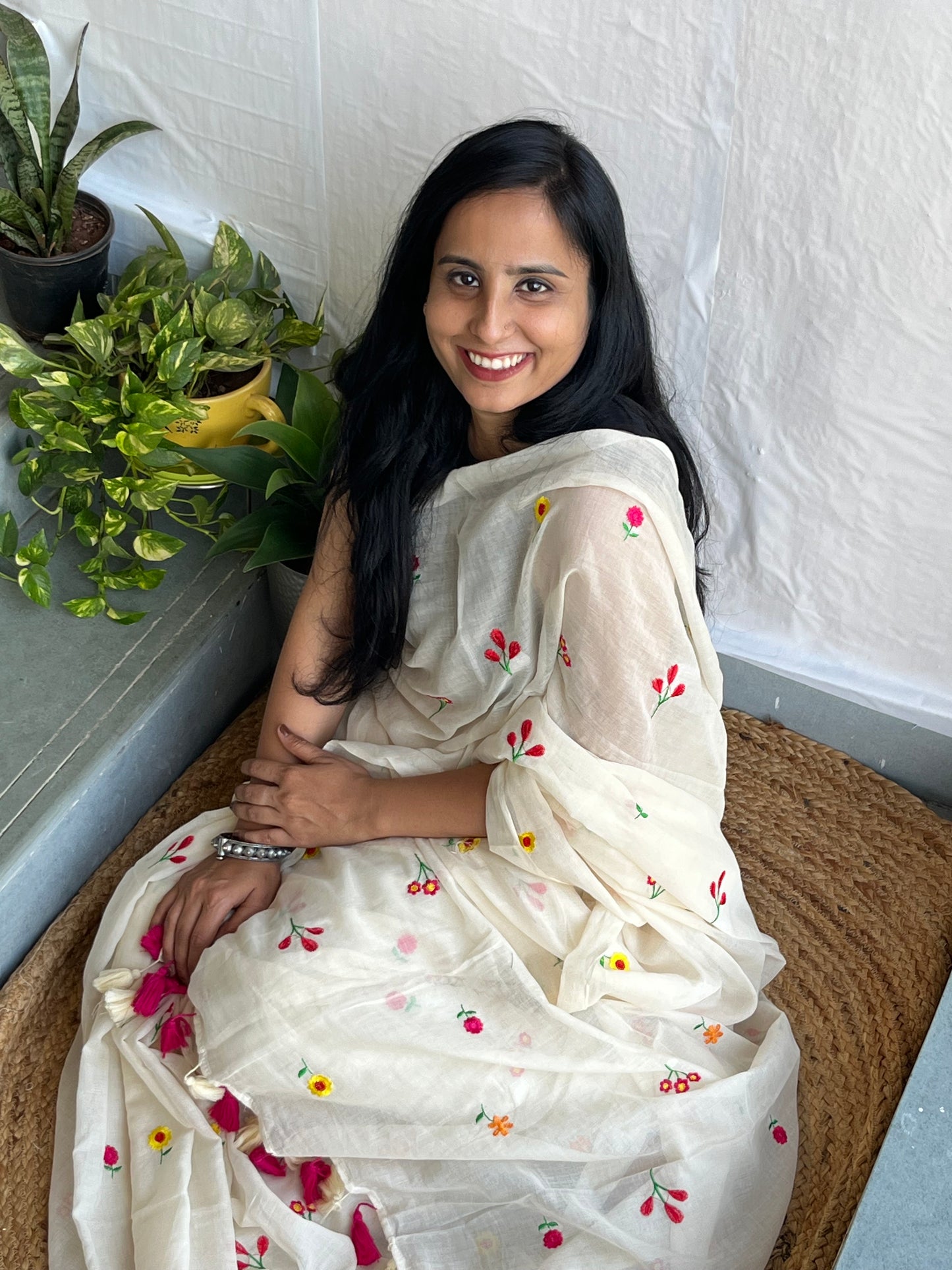 Kusum l Embroidered Mul Cotton Saree