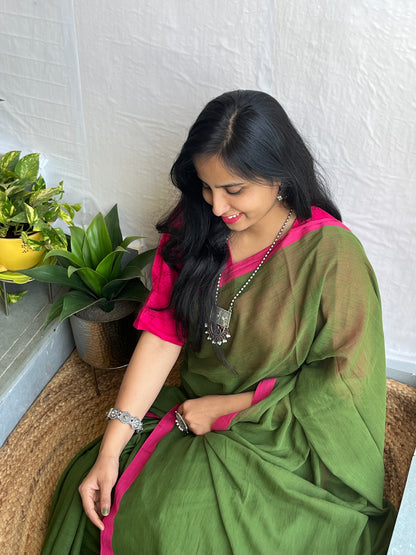 Saadgi l Plain mul cotton saree with border